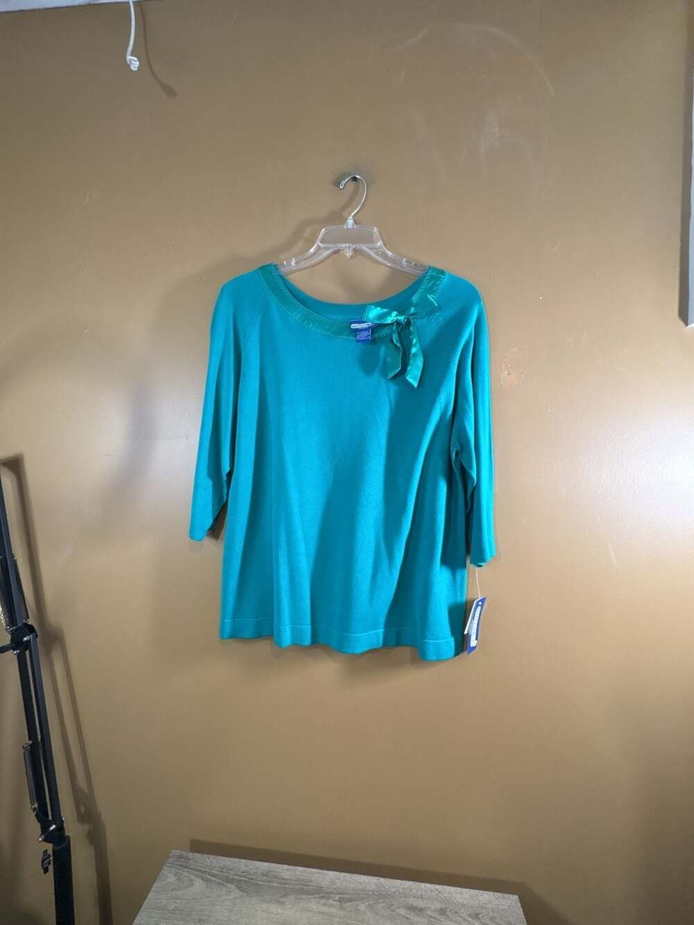 HC1135 Notches  Teal Blue Knit Top 3/4 Sleeve   Detail Size 1X New with Tags
